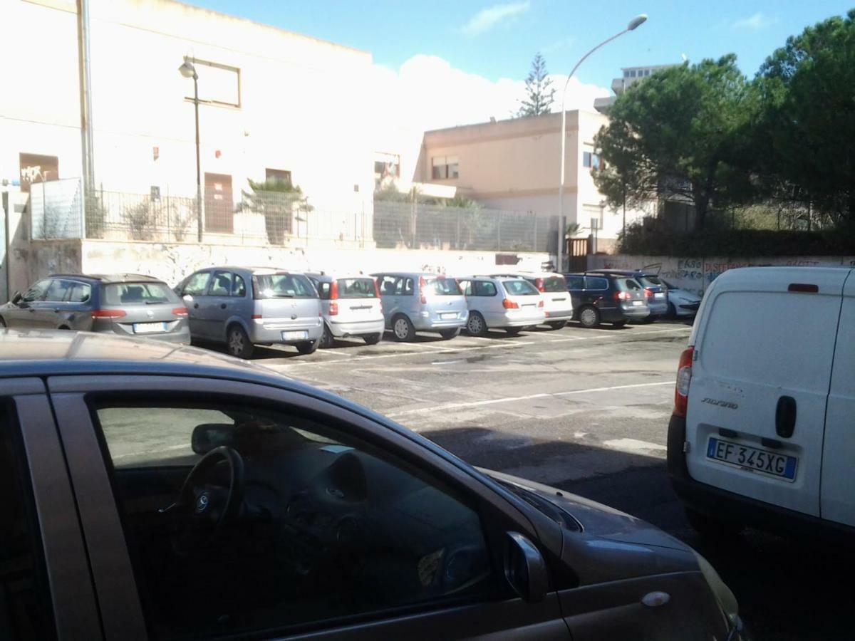 Fortyfourbandb Cagliari Exterior foto